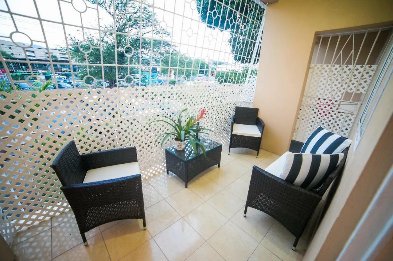 New Kingston Luxury Apartment Chelsea